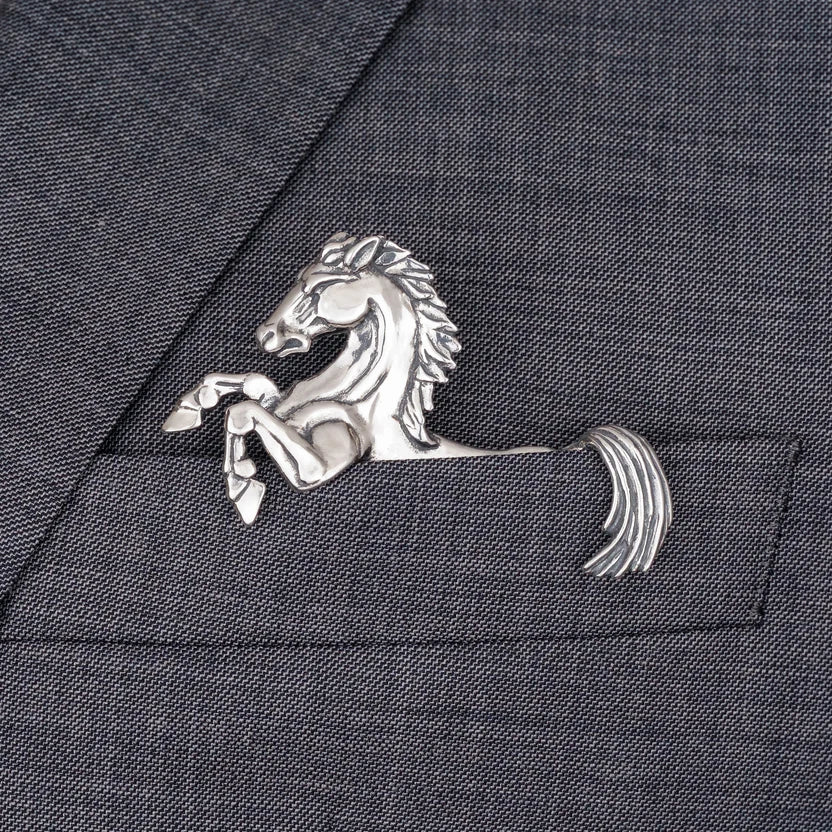 🦁✨ Luxury Sculpted Animal Brooch – Premium Statement Piece for Suits & Blazers