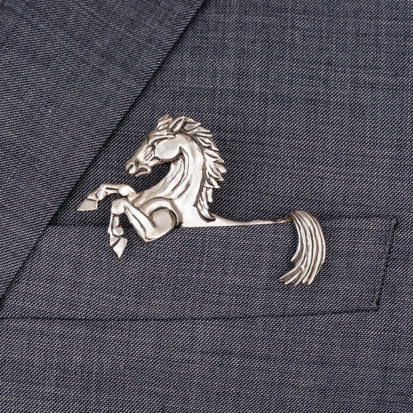 🦁✨ Luxury Sculpted Animal Brooch – Premium Statement Piece for Suits & Blazers