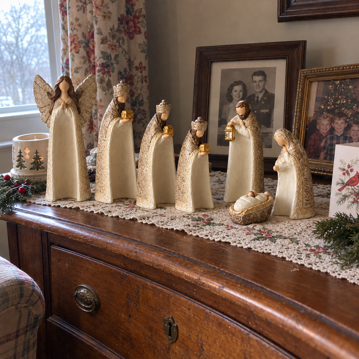 7-Piece Holy Family Christmas Nativity Figurine Set