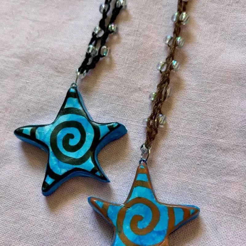 🔥Last Day 49% OFF - ⭐Hand-Painted Star Pendant Necklace