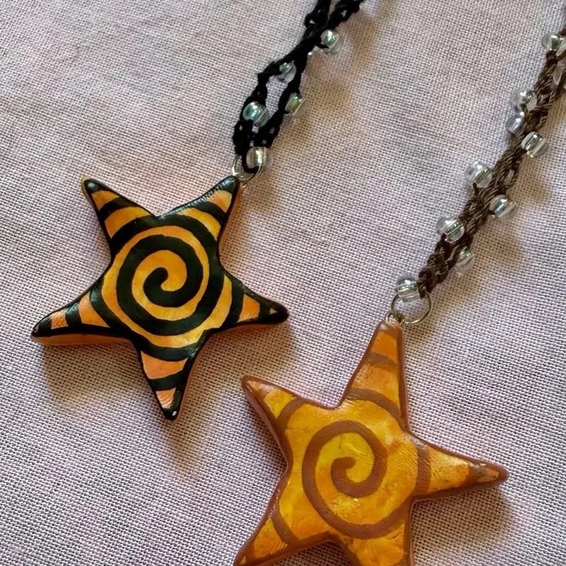 🔥Last Day 49% OFF - ⭐Hand-Painted Star Pendant Necklace