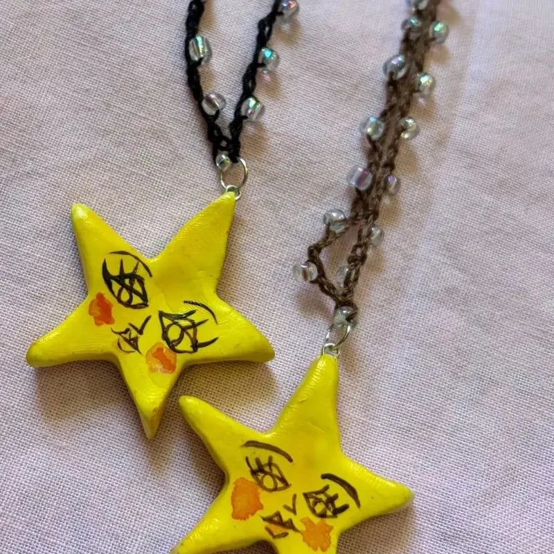 🔥Last Day 49% OFF - ⭐Hand-Painted Star Pendant Necklace